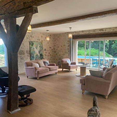 Maison Papillon Gite De Ressourcement Lusignan-Petit Εξωτερικό φωτογραφία